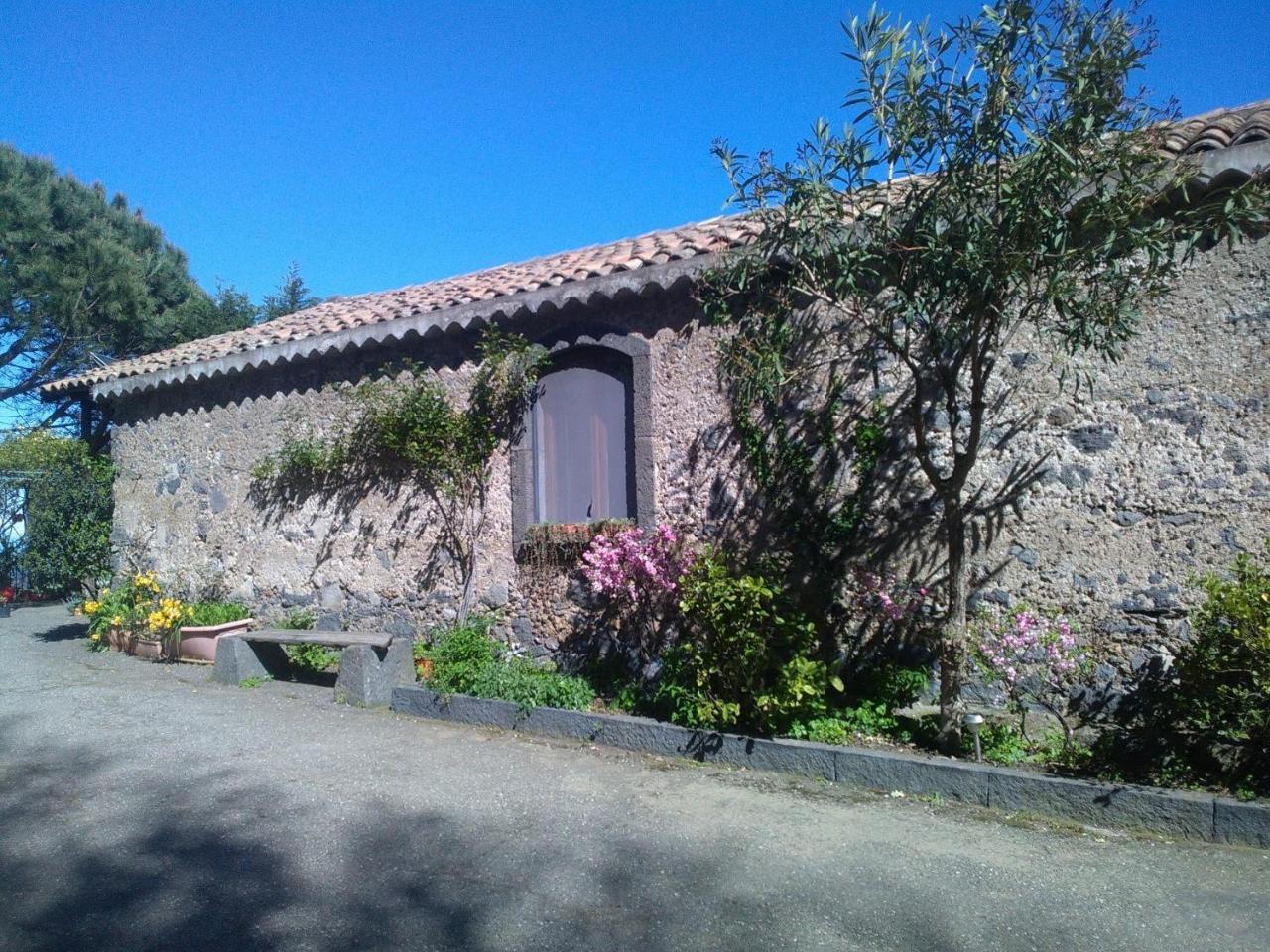 Villa La Pietra Antica O' Munti Mascali Exterior foto